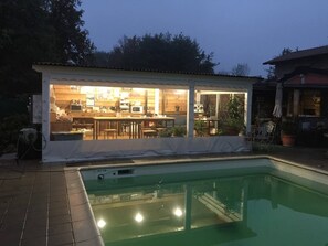 Outdoor pool - Camera Suite In Ambiente Del 700 (Cossato)