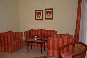 Living area - Enjoy Your Stay With us at Le Mirage New Tiran Naama Bay (Sharm El Sheikh)