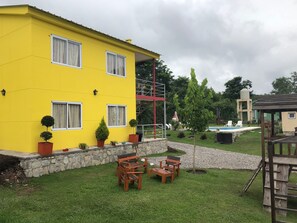 公寓客房, 2 間臥室, 吸煙房, 露台 | 露台/庭院