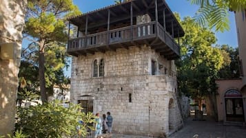 Room, 1 Bedroom, Balcony, City View | Exterior