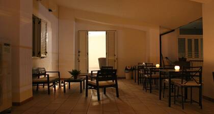 Room-camelia - Stanza Matrimoniale - B&b