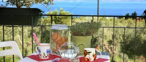 Apartament, 2 dormitoris, piscina privada, vistes al jardí | Servei de restauració a l'aire lliure