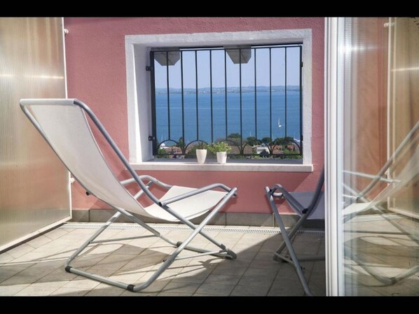 Appartamento, 2 camere da letto, piscina privata, vista giardino | Interni