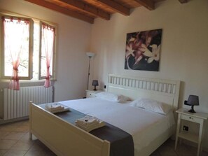 Appartamento, 2 camere da letto, piscina privata, vista giardino | 2 camere