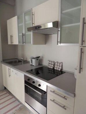 Apartment, 2 Bedrooms, Private Pool, Garden View | Private kitchen - Villa Rosa - Penthouse 2 (Moniga del Garda)