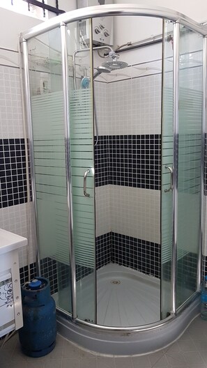 Bathroom - Friendly Apt 2 Room Hibiscus - Pool (Flic-en-Flac)