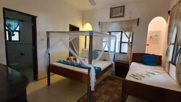 Room, 2 Bedrooms, Balcony | Interior