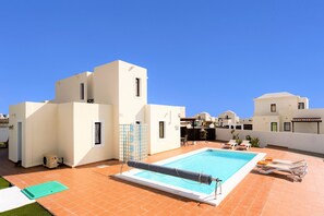 Outdoor pool - Villa Sara, Villa With Private Pool (Yaiza)