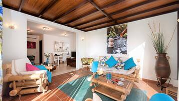 Villa, 3 Bedrooms | Living area