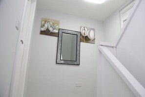 Room, 1 Bedroom | Interior - Room in House - A A Guest Room7 (London)