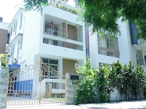 Room, 1 Bedroom, Accessible, Smoking | Front of property