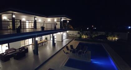 Splendid Villa 2015