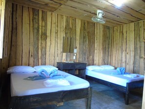 Room - Hotel El Tesoro de Sir, Drake Bay (Drake Bay)