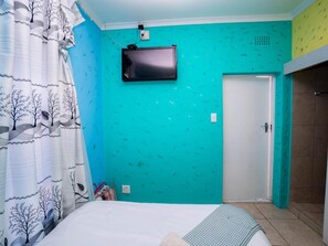 Room, 1 Bedroom, Terrace, Mountain View | Room amenity