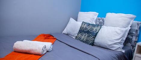 Room, 1 Bedroom, Terrace, Mountain View | 1 bedroom, iron/ironing board, free WiFi
