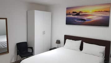 Room, 1 Bedroom, Terrace, Mountain View | 1 bedroom, iron/ironing board, free WiFi
