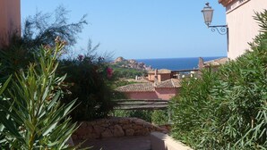 View from property - Cottage-apartment With Stunning Sunsets To Watch From Your Terrace (Trinità d'Agultu e Vignola)