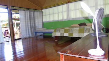 Room, 1 Bedroom, Balcony, Garden View | Living room