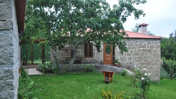 Habitación, 1 habitación, accesible para personas con discapacidad, fumadores | Jardines del alojamiento