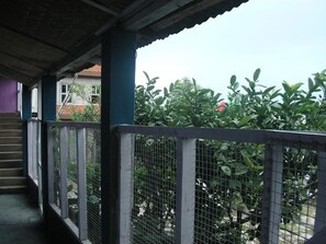 Property grounds - Troya Home Stay - Not a Hotel Stay in a Home (Shillong)