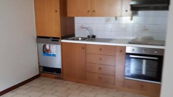 Apartment, 1 Bedroom, Smoking, Balcony | Interior