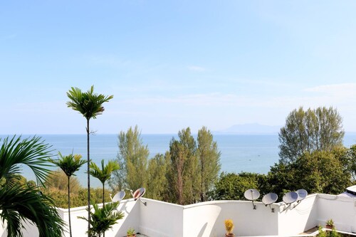 Sea Breeze Nice Hill View Nice Fitted Disinfected