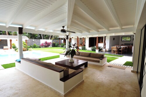 Las Terrenas Front Beach And Garden Villa With Private Staff