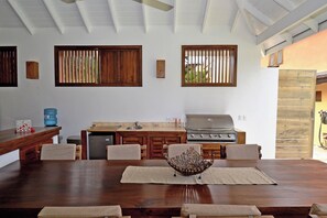 Villa, 5 Bedrooms, Smoking, Private Pool | Living room