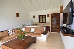 Villa, 5 Bedrooms, Smoking, Private Pool | Living area