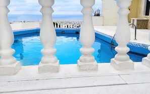 Værelse - 1 soveværelse - ryger - balkon | Pool | Udendørs pool