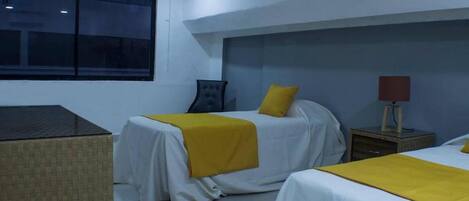 Room, 1 Bedroom, Smoking | 1 bedroom