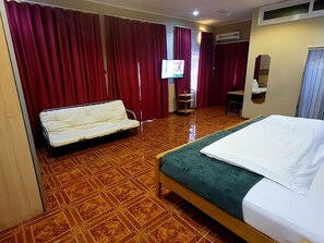 Quarto, 6 quartos, para fumantes, sacada | 6 quartos