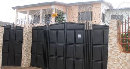Ghouse Ideal For Friendsfamily And Corporate
