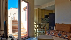 Unclassified image, 4 of 40, button - Sea View Apartment In Beautiful Sardinia - 7 Mins Walk to Beach (Trinità d'Agultu e Vignola)