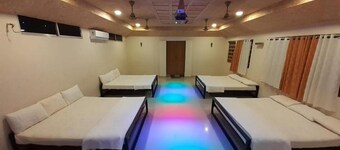 Room in Lodge - Royal Cottage, Anaimalai Room 2