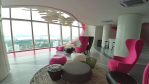 Interior - Usm Arte S Designer Condo Near2br Sleep 6 (George Town)