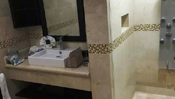 Villa, 4 Bedrooms, Accessible, Smoking | Bathroom shower