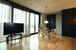 Dining - Modern 1 Bedroom Apartment in Trendy Nordhavn (Copenhagen)