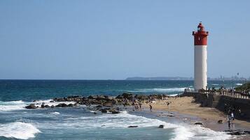 Kamar, 1 kamar tidur, balkon, pemandangan kota | Pantai