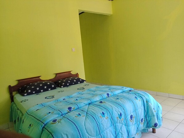 4 bedrooms, in-room safe, desk, soundproofing - Bukit Senaru Homestay (Bayan)