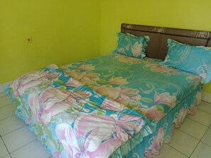 4 bedrooms, in-room safe, desk, soundproofing - Bukit Senaru Homestay (Bayan)
