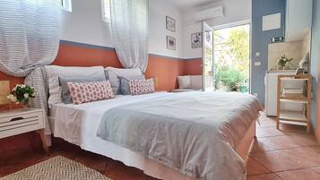 Studio, 1 Bedroom, Smoking, Patio | 1 bedroom