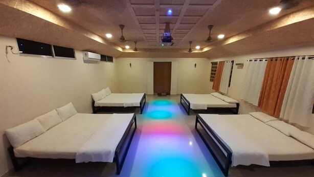 Chambre, 1 chambre, balcon | 1 chambre
