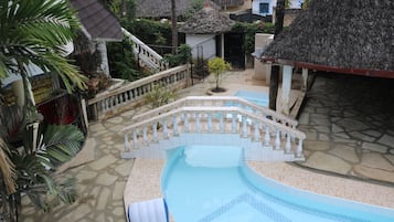 Zimmer, Mehrere Schlafzimmer, Raucher, eigener Pool | Pool