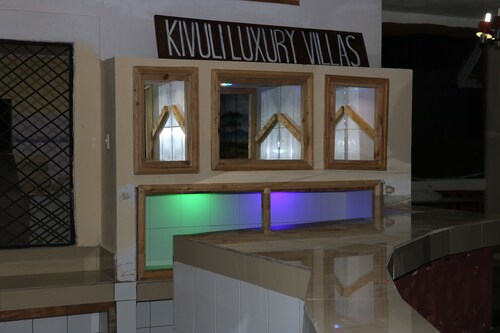 Room-a Wonderful Beach Property in Diani