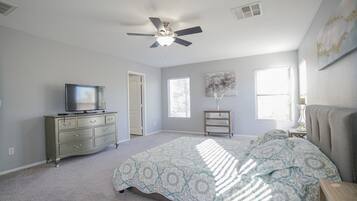 5 bedrooms, bed sheets