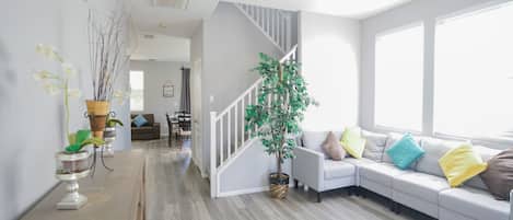House, 4 Bedrooms, Patio | Interior