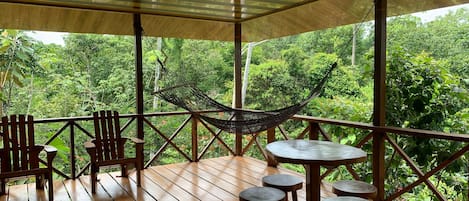 Chambre, 1 chambre, balcon, vue sur le jardin | Extérieur