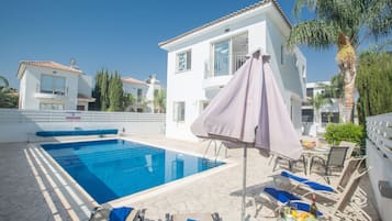 Vila, 3 kamar tidur, kolam renang pribadi, pemandangan kebun | Kolam renang | Kolam renang outdoor