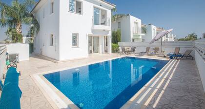 Villa Megan,modern 3bdr Villa,close To The Beach